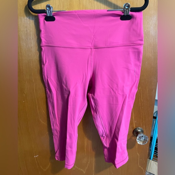 Lululemon 🍋 - Align HR Crop *17” - Picture 5 of 8